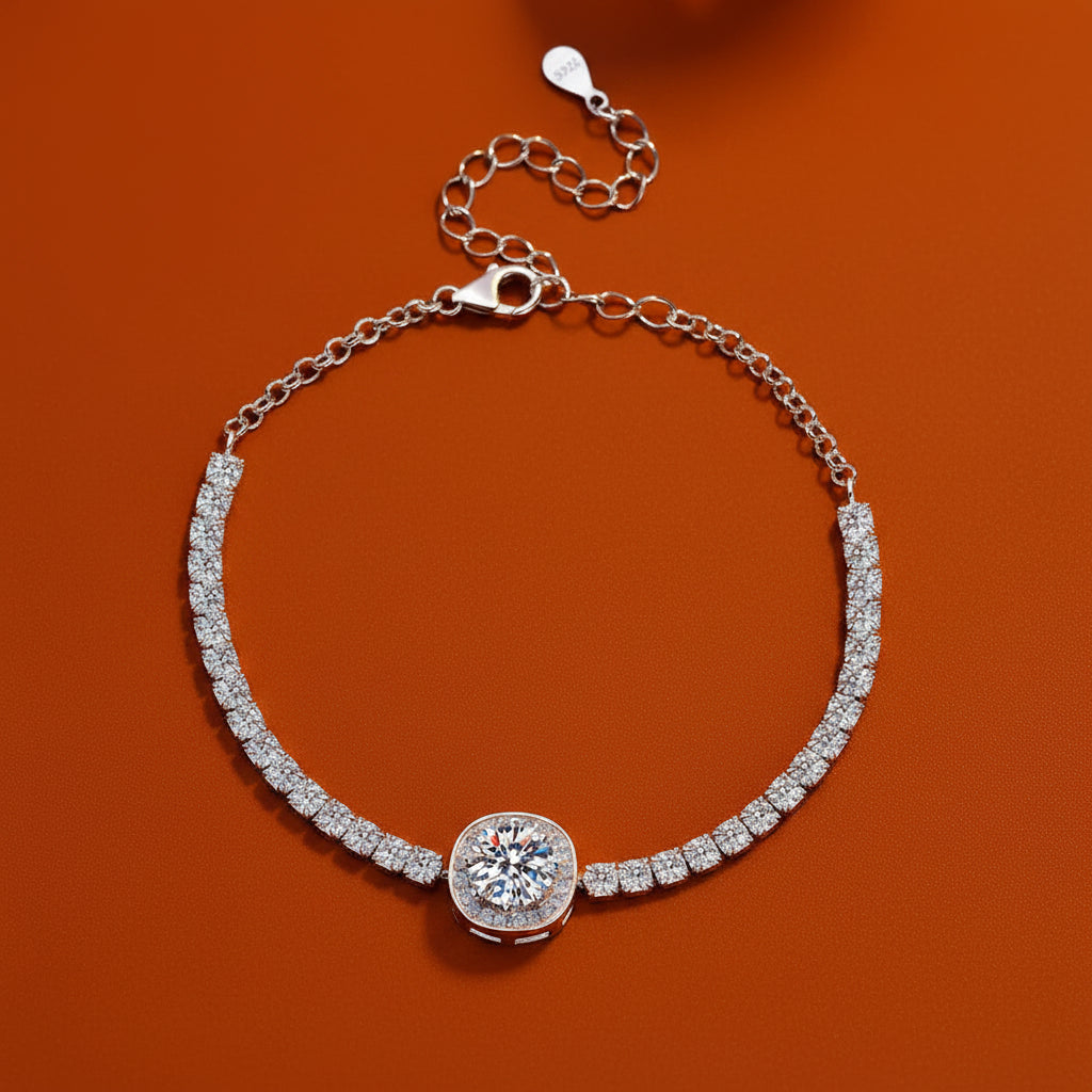 THE ELEGANT CENTER DIMOND BRACELET