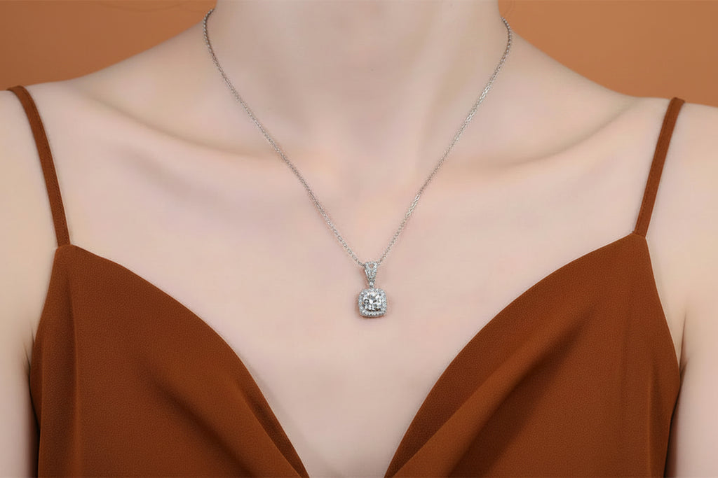 THE ROYAL CHARM NECKLACE