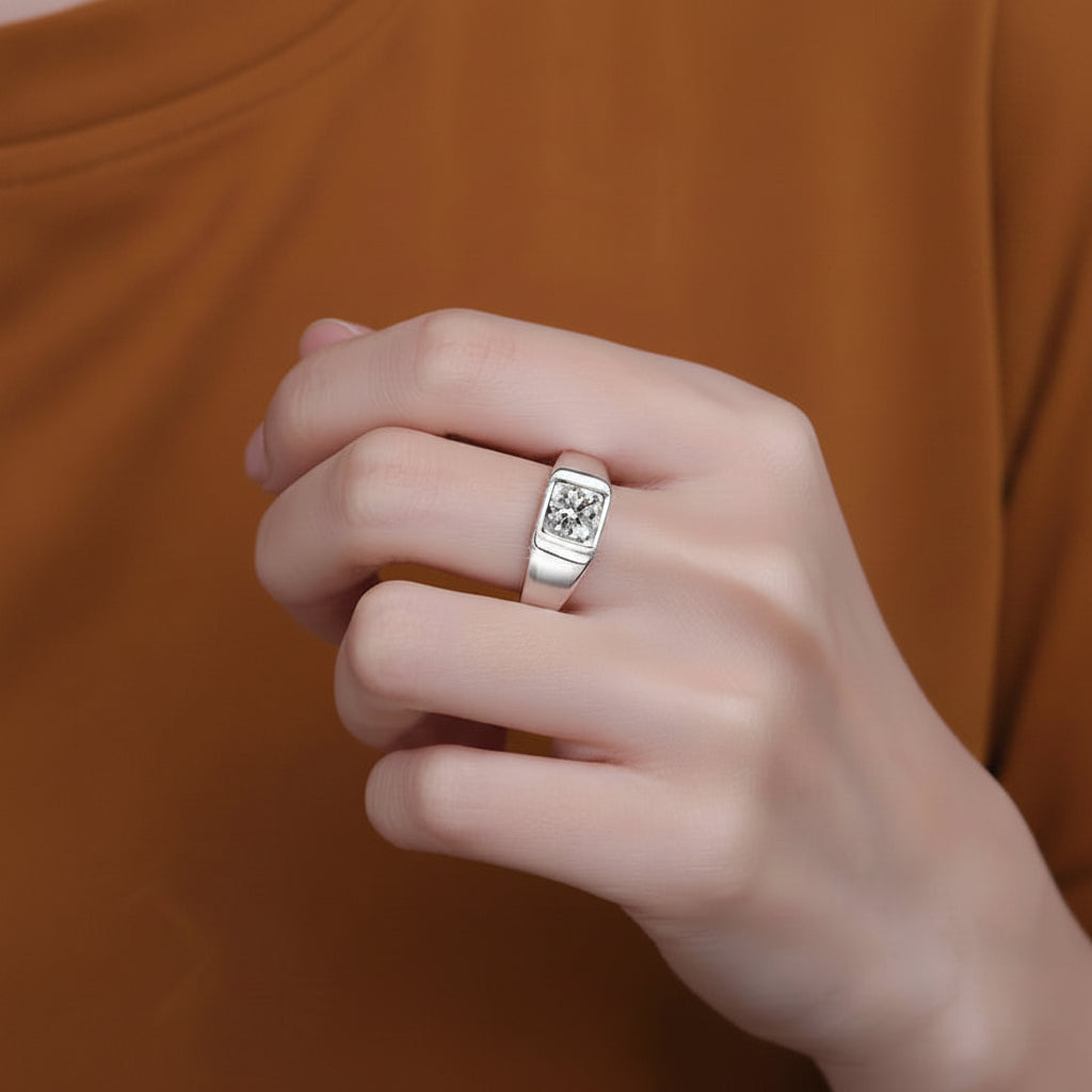 MEN'S LUX SQUARE DIMOND BAND