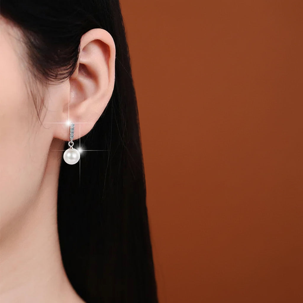 THE FRESHWATER PERL EARRINGS